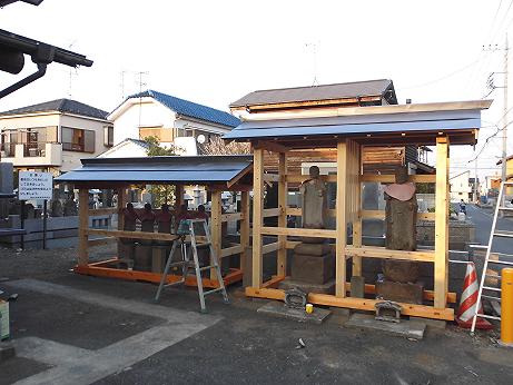 ガルバリウム鋼板・箱棟取り付け完成後の祠屋根