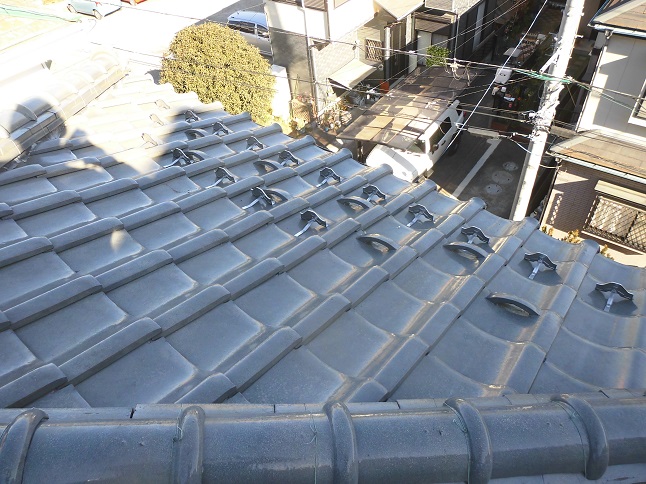 ステンレス製の後付け雪止めを追加