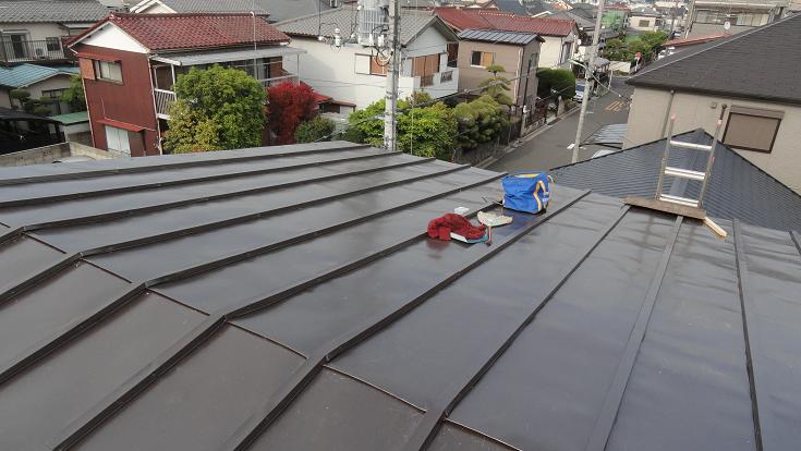 棟部分のつかみ込み工法・板金棟を使わない施工仕上がり