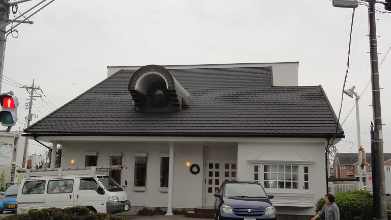 カバー工法の施工中の様子