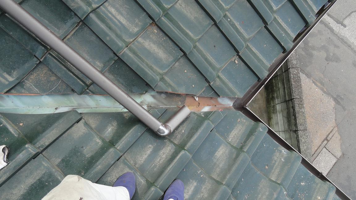 解体後に露出した野地板・タルキの腐食状況