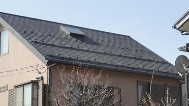 工事完了後の全体仕上がり。アルミアングル2段+軒先金具追加で空白ゾーンのない仕上がり